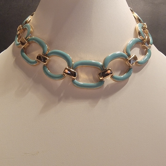 unsigned Jewelry - Light Blue Painted Enamel and Goldtone Large Link Choker